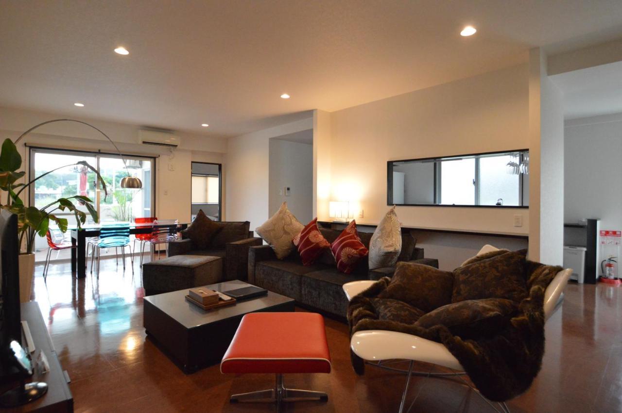 Apartamento White Reef Uruma Exterior foto